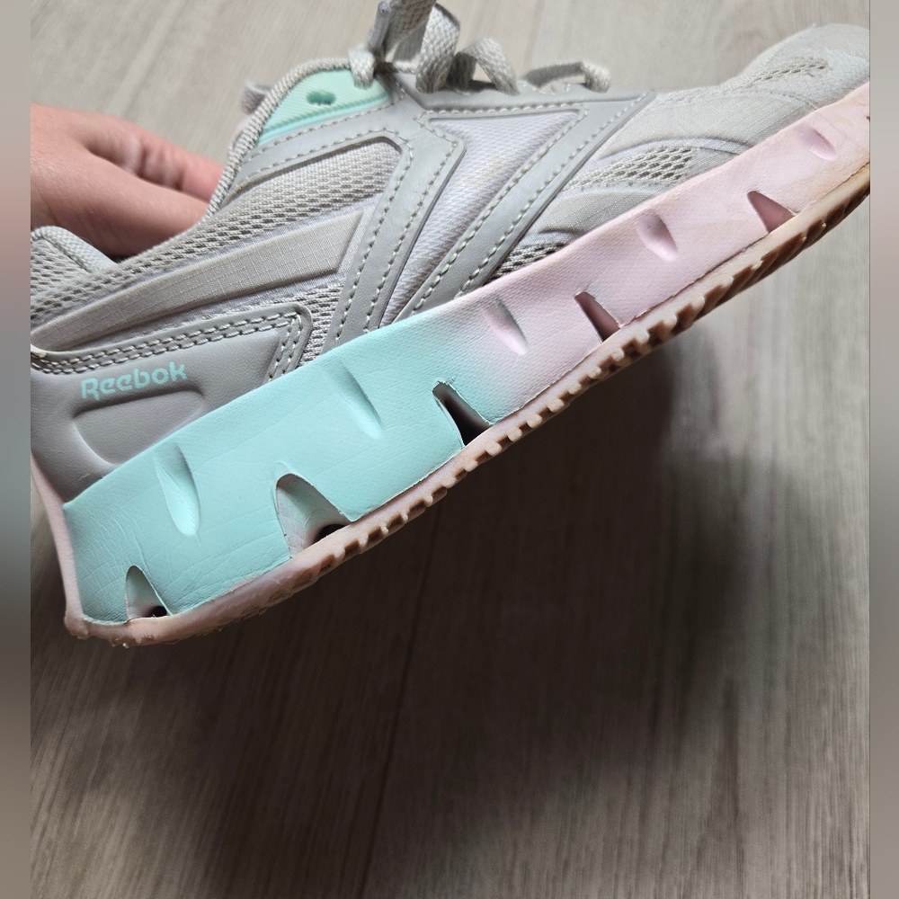 Reebok Kids Zig Dynamic Pastel Tennis Shoes Size 2 Girls - Picture 4 of 7